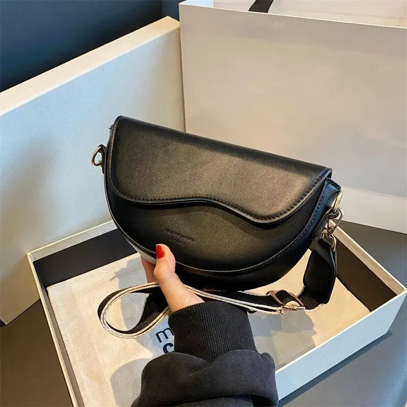 Frauen Vintage Einfarbig Klappe Kleine Sattel Schulter Unterarm Tasche Mode PU Leder Breiten Riemen Umhängetasche