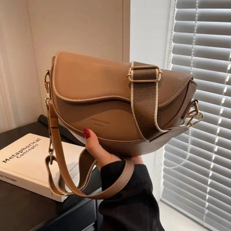 Frauen Vintage Einfarbig Klappe Kleine Sattel Schulter Unterarm Tasche Mode PU Leder Breiten Riemen Umhängetasche