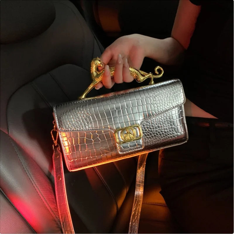 Frauen Luxus Marke Design Leder Tasche 2024, Neue Damen Metall Schnalle Einfache Mode Schulter Tasche Party Schräge Tasche